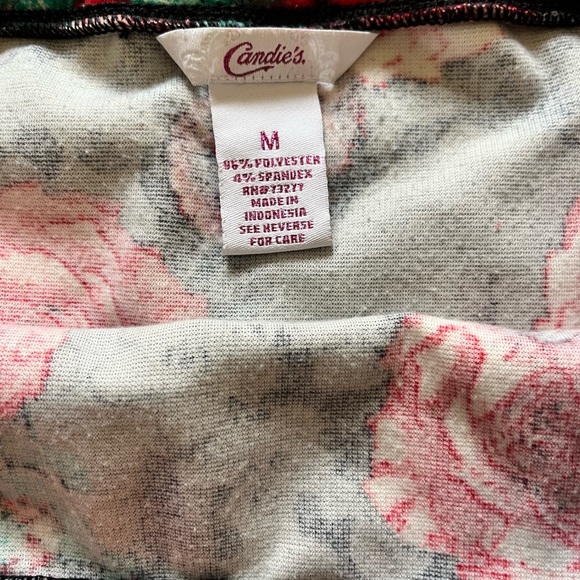 Candie’s Floral Red Rose Bodycon Skirt Size Medium - Picture 2 of 5